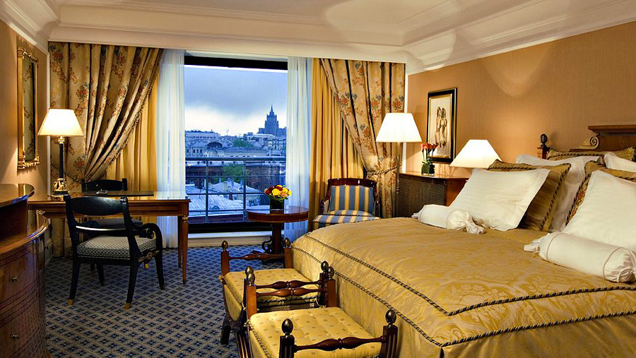 Ritz-Carlton ,  The Ritz-Carlton  , 