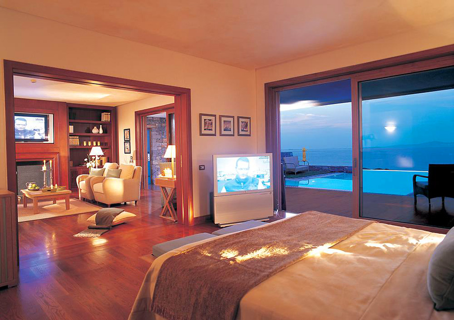 Royal    Grand Resort Lagonissi  , 